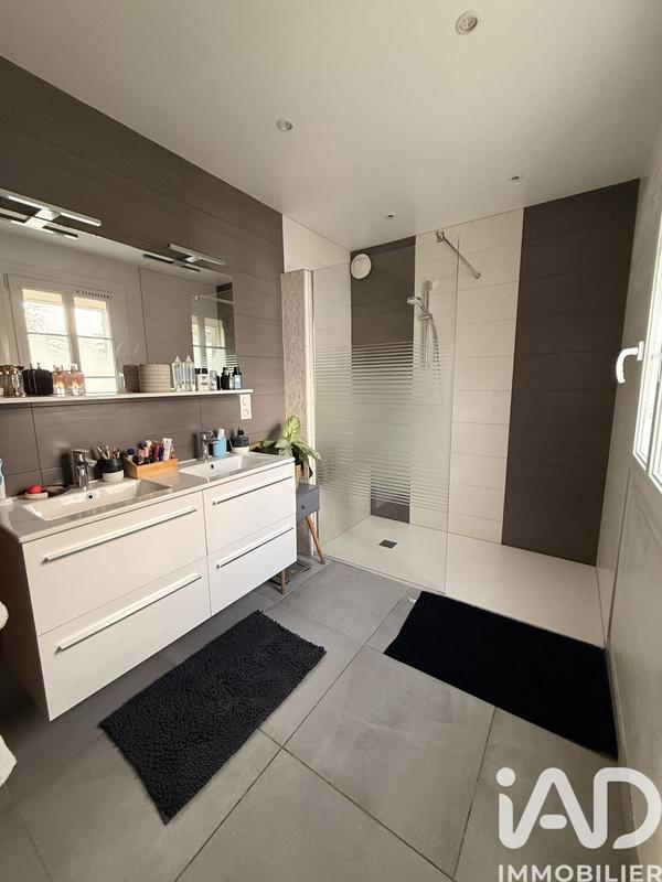 Maison - 159 m² - 7 pièces