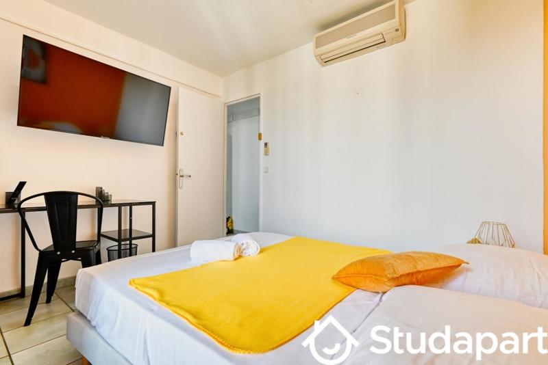 Chambre - 9 m² - 1 pièce