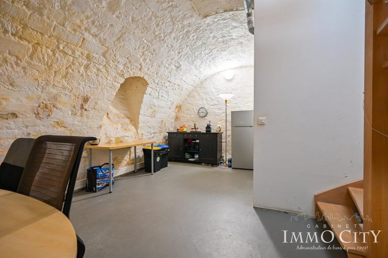 Local commercial - 61 m² - 4 pièces