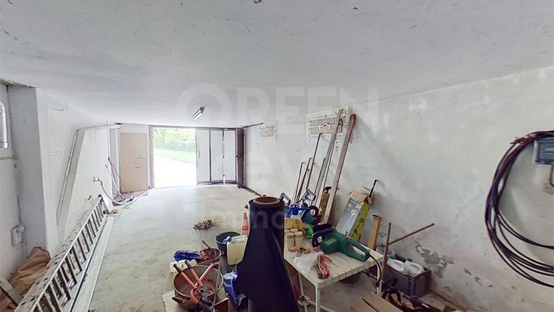 Propriété - 250 m² - 10 pièces