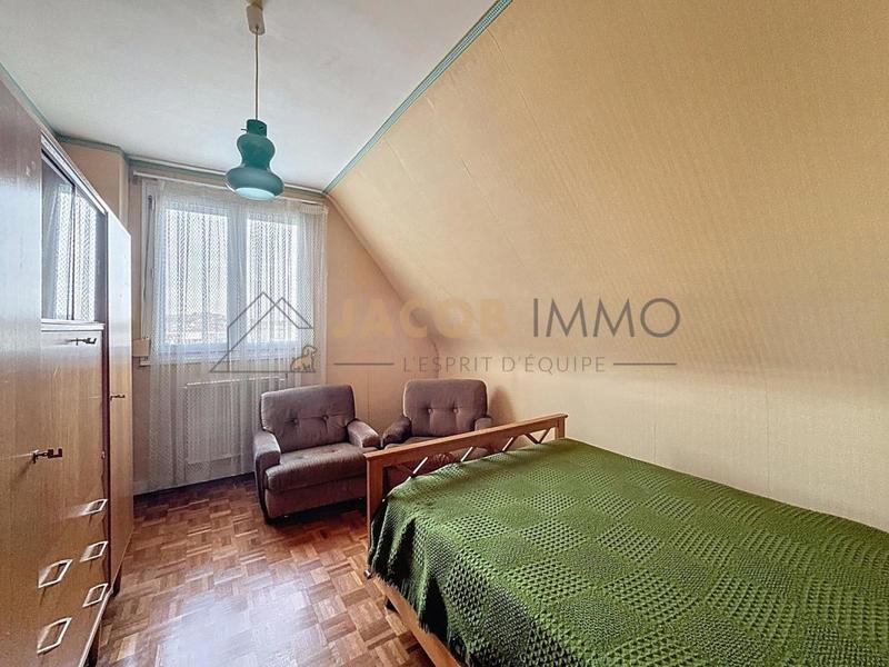 Maison - 93 m² - 5 pièces