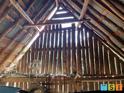 Grange - 210 m² - 2 pièces