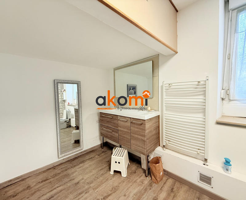 Maison - 230 m² - 7 pièces