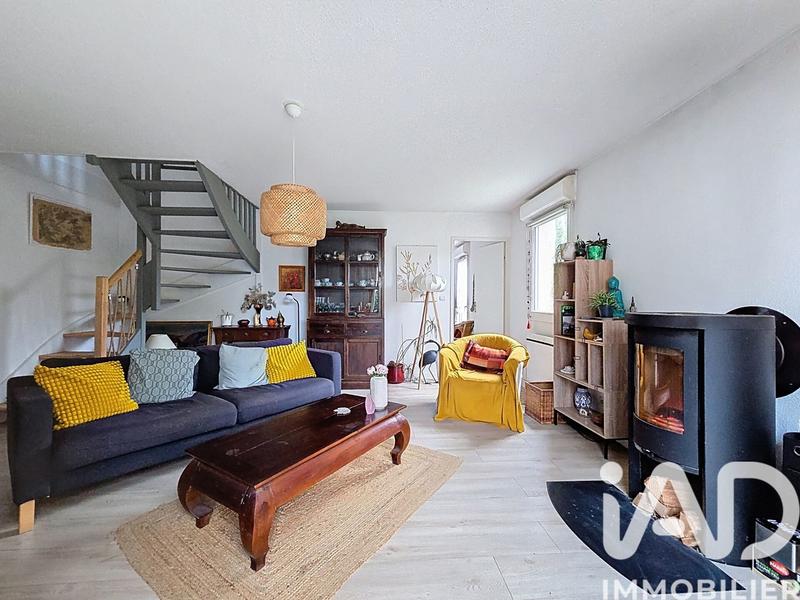 Maison - 96 m² - 5 pièces