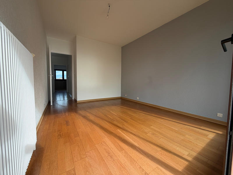 Appartement - 77 m² - 3 pièces