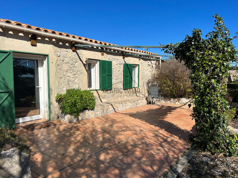 Maison - 219 m² - 8 pièces