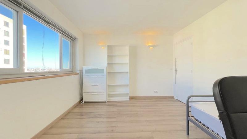 Appartement - 16 m² - 3 pièces