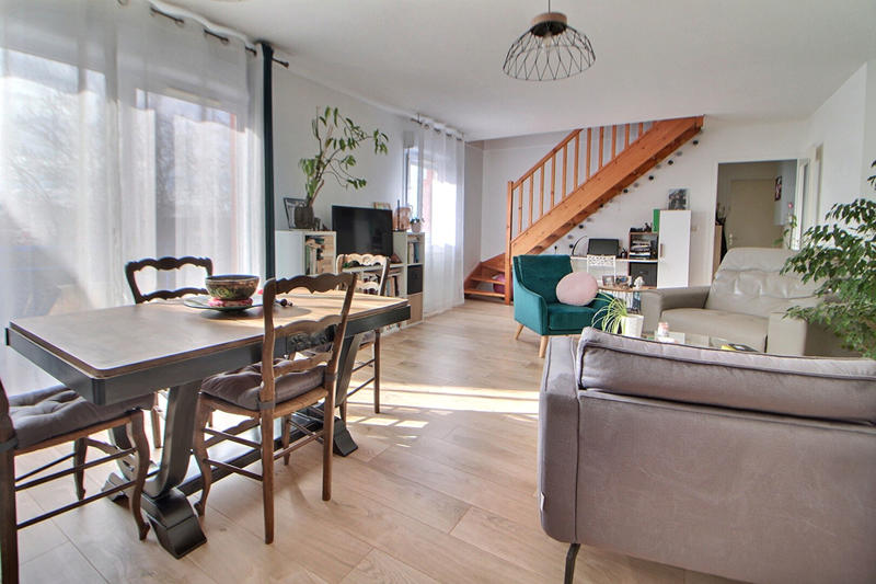 Appartement - 94 m² - 4 pièces