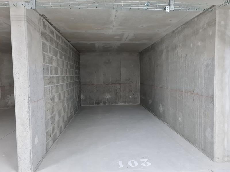 Parking / Garage - 14 m²