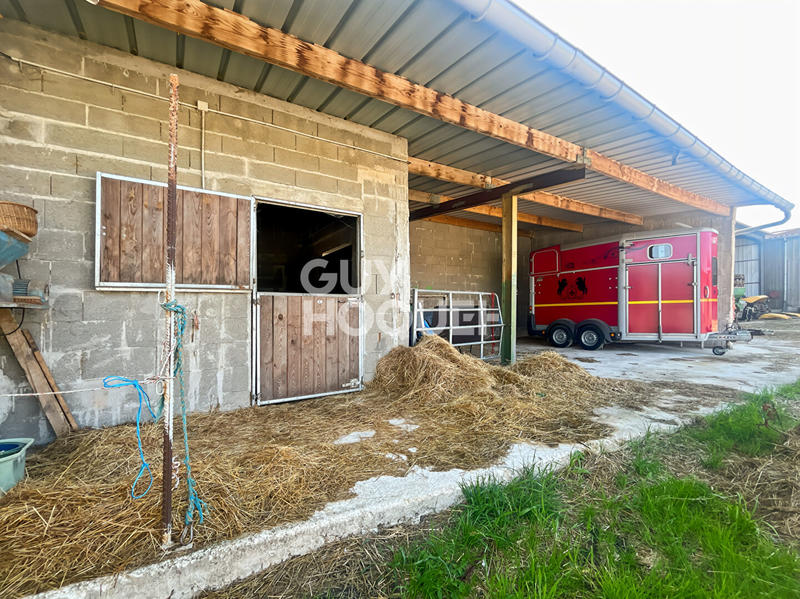 Entrepôt - 2 211 m² - 6 pièces