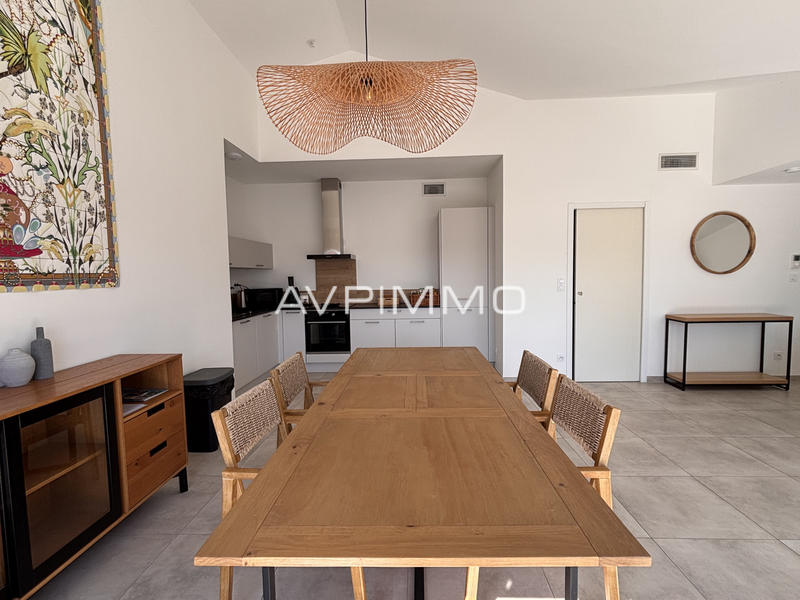 Appartement - 88 m² - 3 pièces