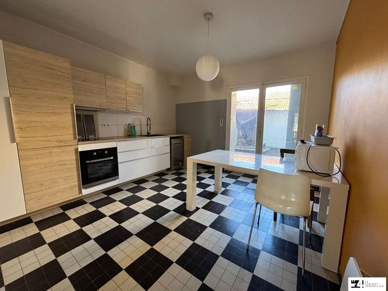 Appartement - 121 m² - 5 pièces