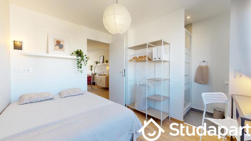 Chambre - 9 m² - 1 pièce