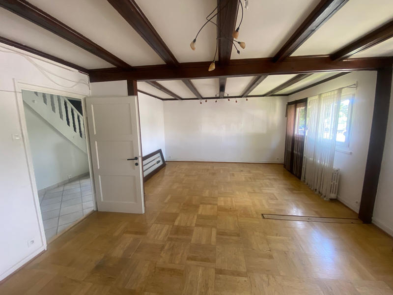 Maison - 195 m² - 6 pièces