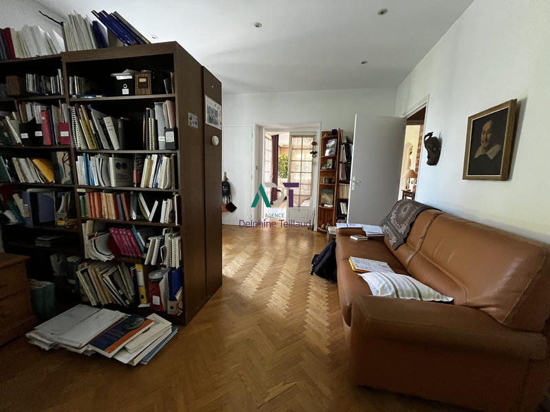 Maison - 249 m² - 9 pièces