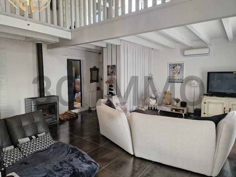 Maison - 184 m² - 6 pièces