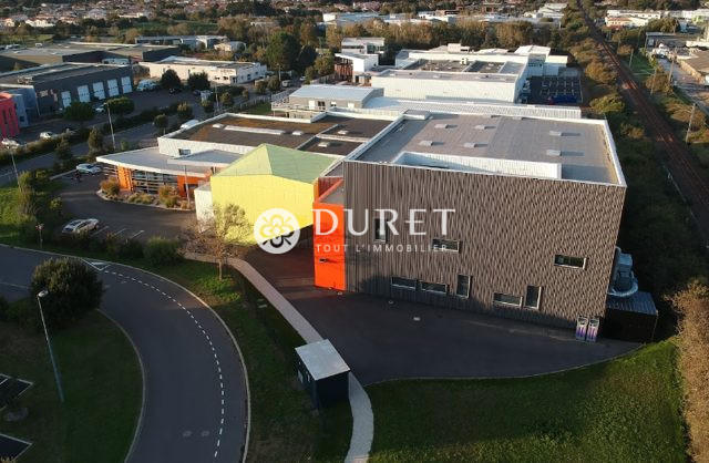 Local d'activités - 3 600 m²