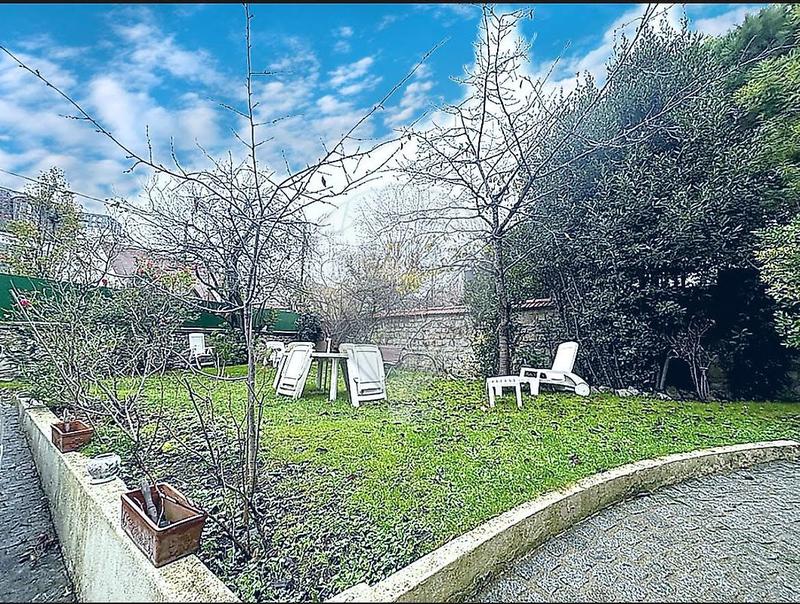 Maison - 89 m² - 5 pièces