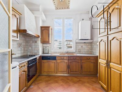 Appartement - 89 m² - 4 pièces