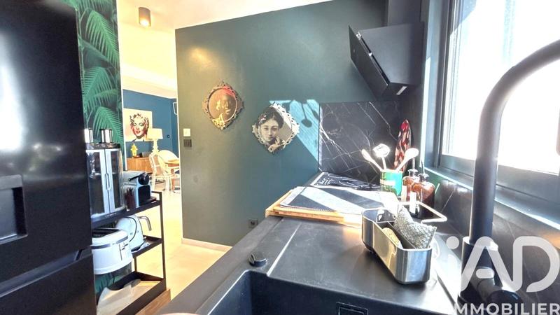 Maison - 319 m² - 9 pièces