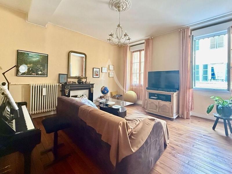 Appartement - 98 m² - 3 pièces