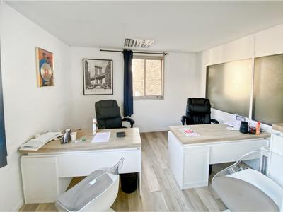Bureau - 382 m²