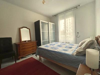 Appartement - 82 m² - 3 pièces