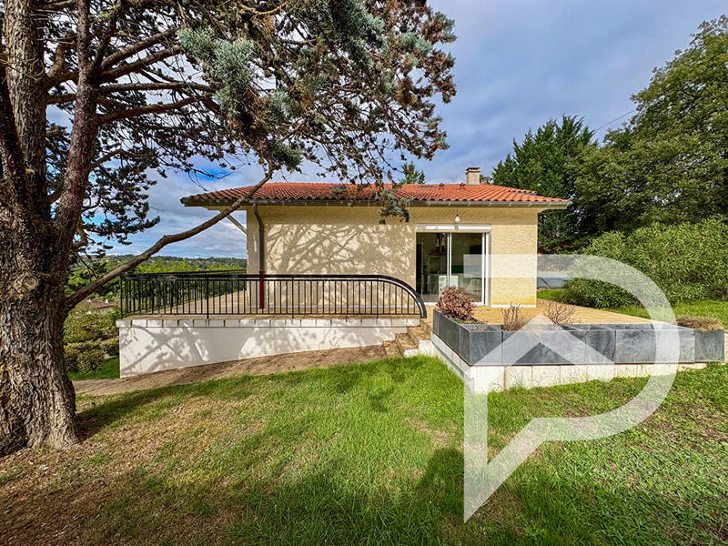 Maison - 136 m² - 7 pièces