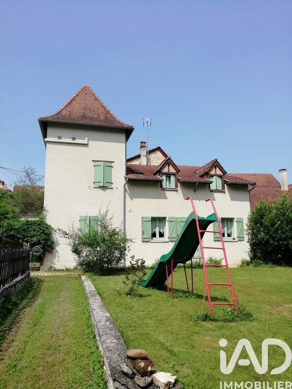 Maison de village - 298 m² - 6 pièces