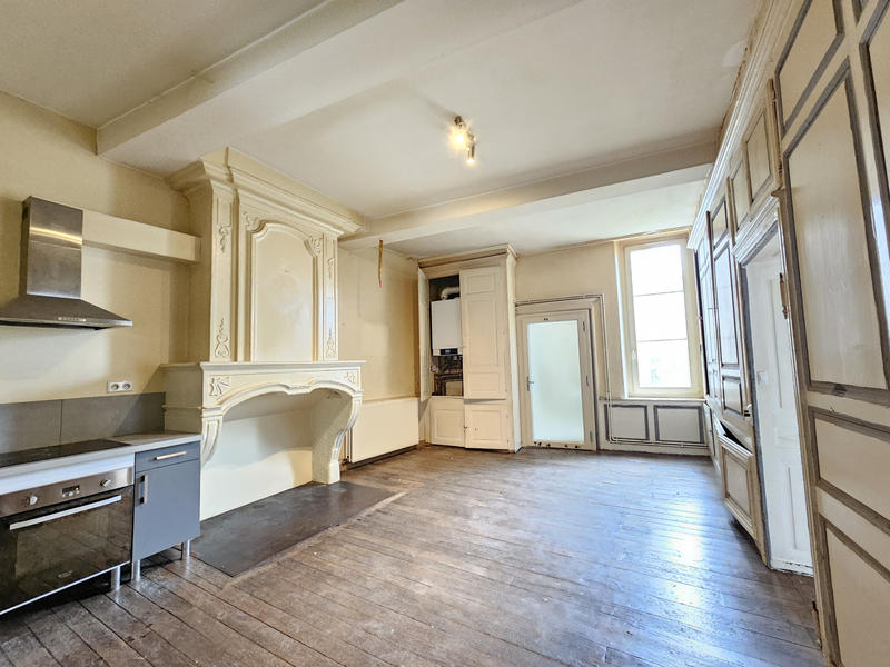 Maison - 280 m² - 10 pièces