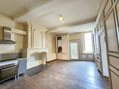 Maison - 280 m² - 10 pièces