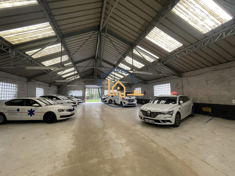 Local d'activités - 730 m²