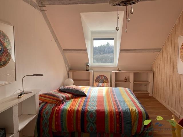 Propriété - 212 m² - 4 pièces