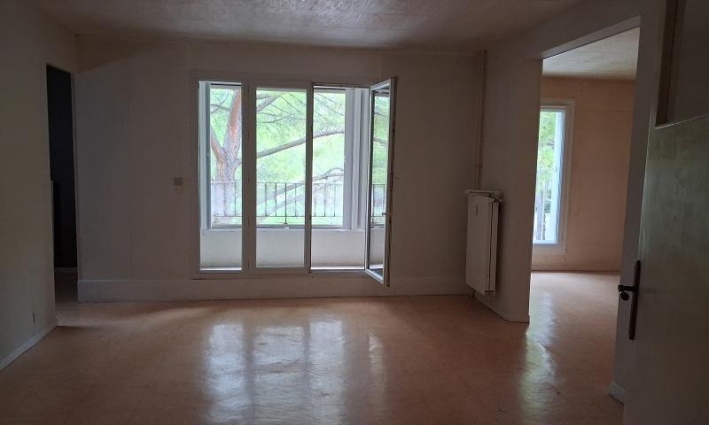 Appartement - 80 m² - 4 pièces