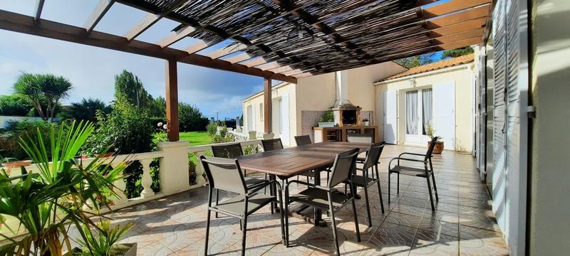 Maison - 213 m² - 6 pièces