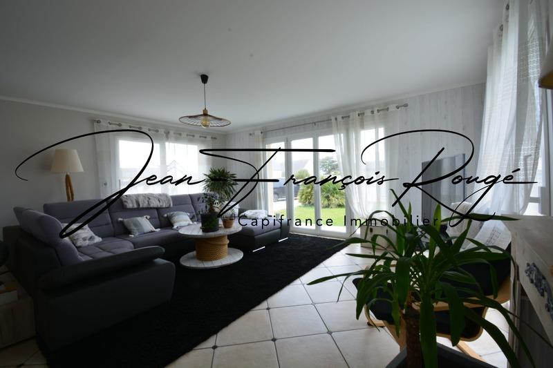 Maison - 235 m² - 9 pièces