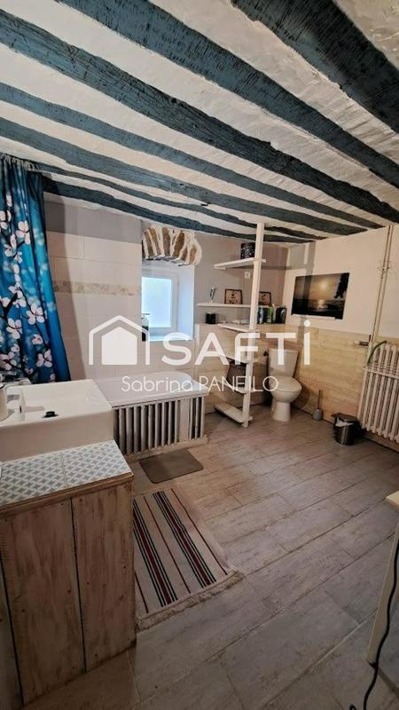 Maison - 200 m² - 9 pièces