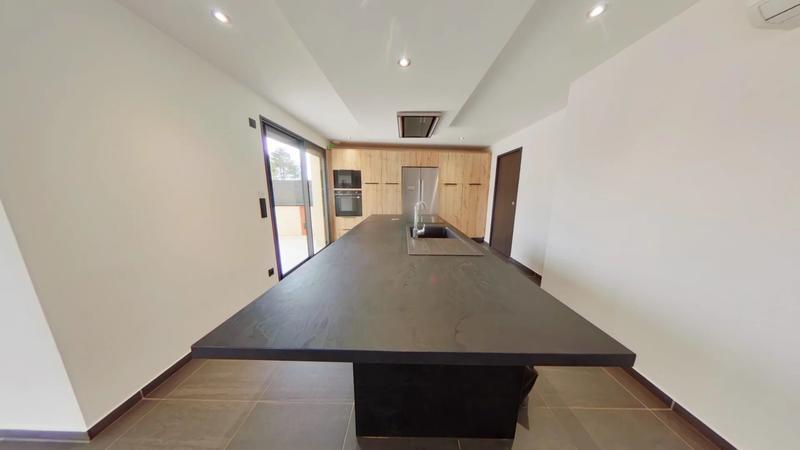 Villa - 138 m² - 5 pièces