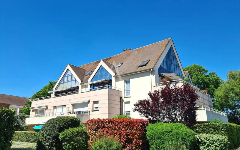 Appartement - 165 m² - 5 pièces