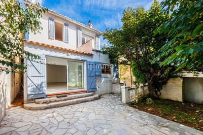 Maison - 93 m² - 5 pièces