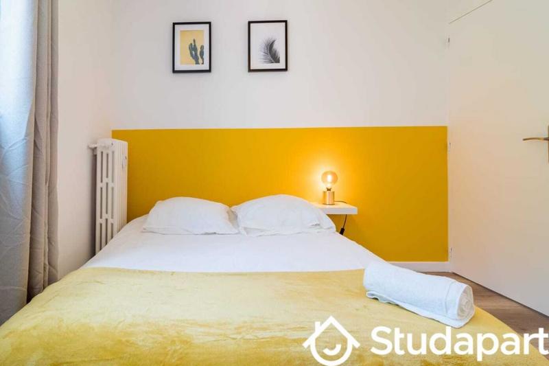 Chambre - 13 m² - 1 pièce