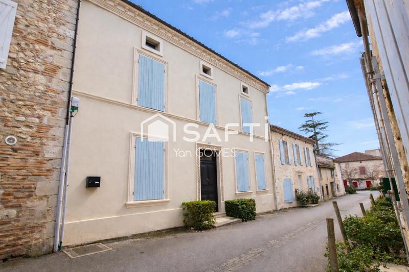 Maison - 228 m² - 9 pièces