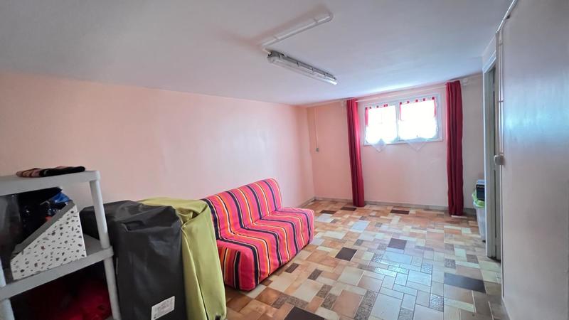 Maison - 96 m² - 4 pièces