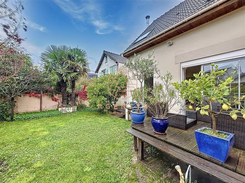 Maison - 148 m² - 6 pièces