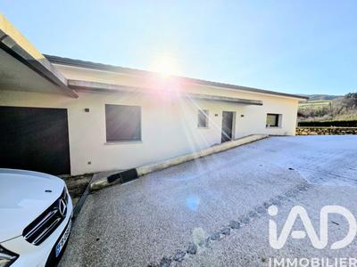 Maison - 120 m² - 4 pièces