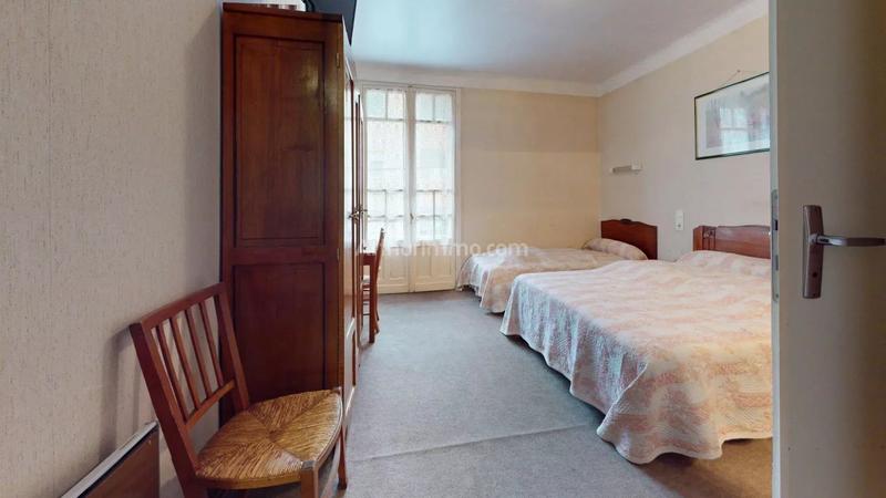 Immeuble - 650 m² - 29 pièces