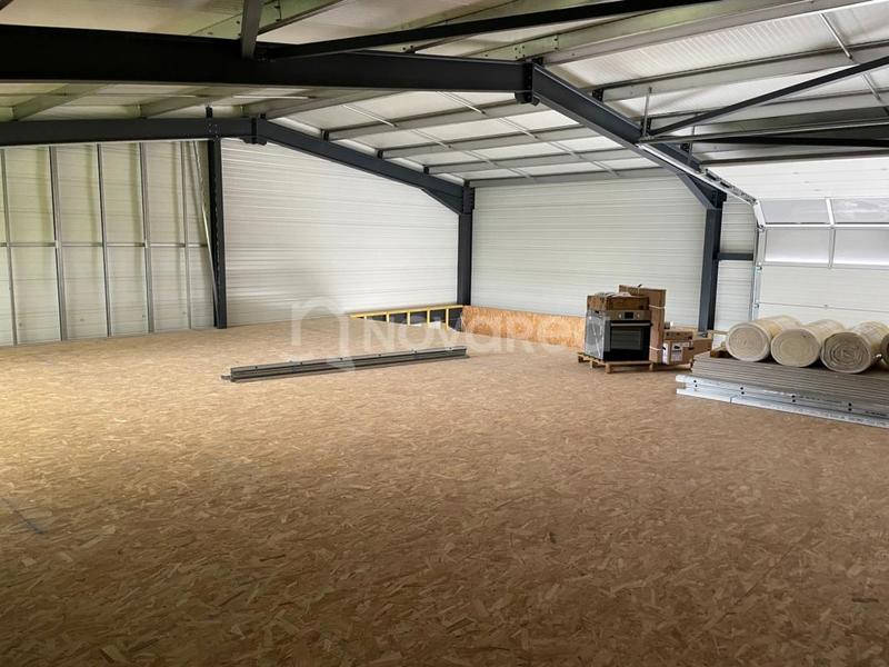 Local commercial - 200 m² - 1 pièce