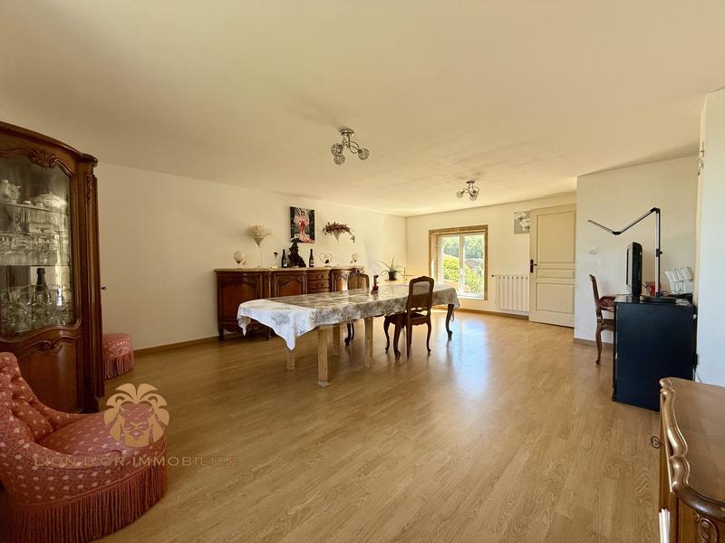 Maison - 163 m² - 6 pièces