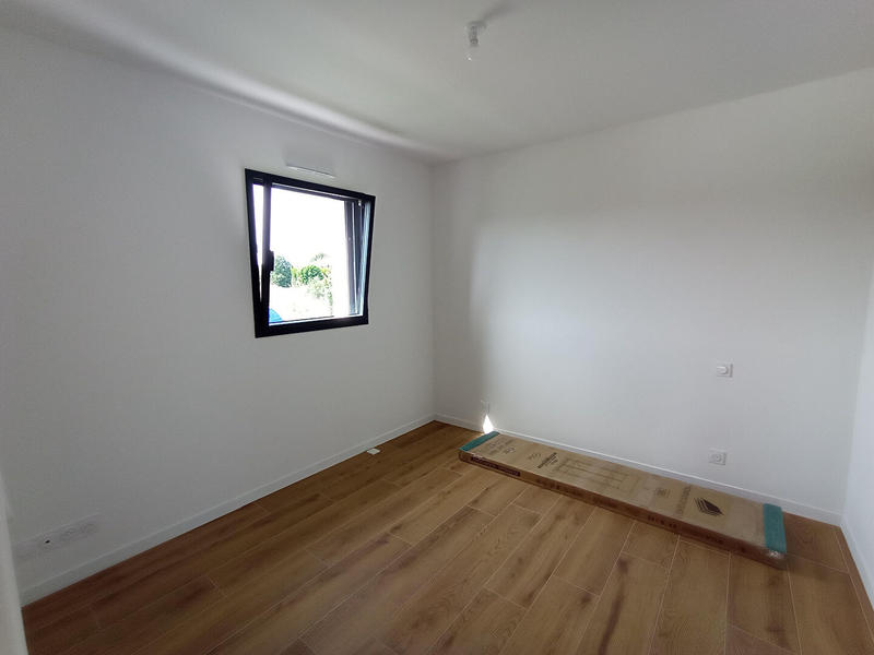 Maison - 92 m² - 5 pièces