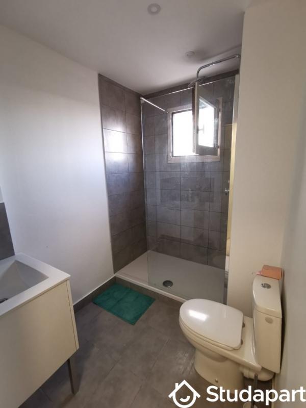 Chambre - 14 m² - 1 pièce